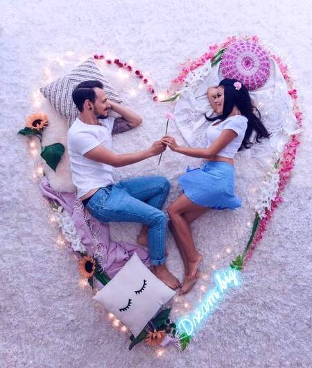 خرید سکوں جن کے لیئے چوڑیاں میں...😍❤

آج کل ان کلائیوں کی تلاش میں ہوں.....🙈❤😍