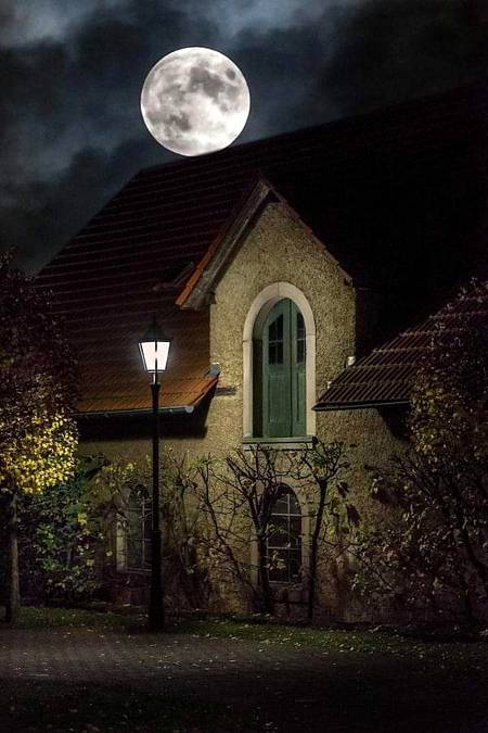 OLD HOUSE

Old house I return to.
A place I love to woo.
It&apos;s quiet and lonely.
But cosy and homely.

The timid lamp old;
Has a heart of gold.
Even the plants smile,
In such soothing style.

On nights full moon,
Nature&apos;s delirious swoon,
With the canopy of clouds,
Mystistifying mystery&apos;s shroud. 
<br>
Parents are old now.
Managing somehow.
So I returned forever.
To leave the house never.

Little job I now got.
Doesn&apos;t pay a lot.
But I&apos;ve learnt to be content.
Resolved in my intent.

The house gives me peace.
It&apos;s affection never cease.