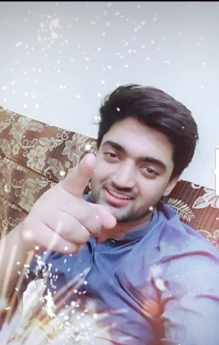 اوڑھ کر ہم تیری خوشبو اپنے اوپر 
 بہت دیر تک ہم خود کو نہیں ملتے..💞
Hero💝