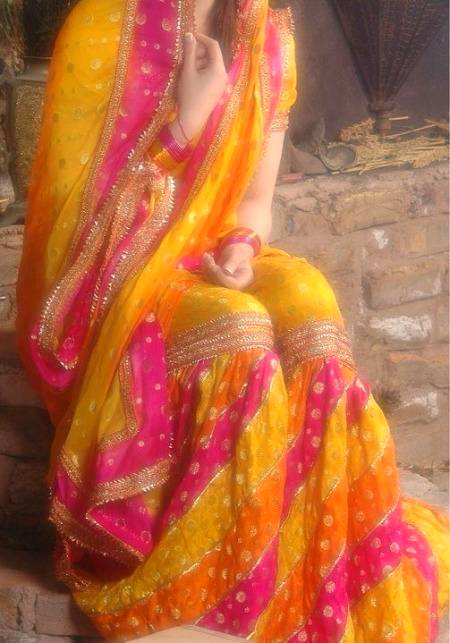 Looking awesome In yellow and pink