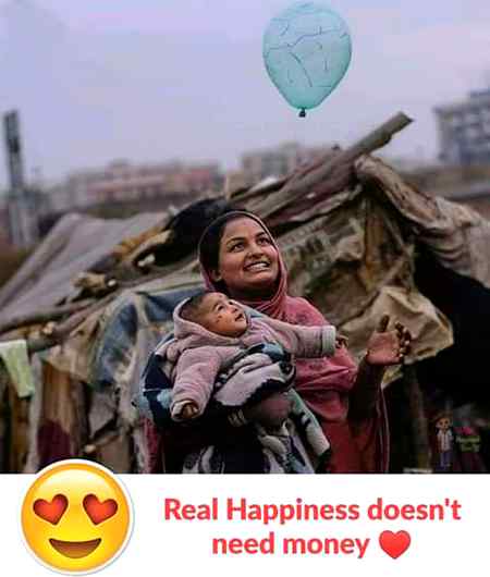 کجھ لوگ جھگیاں چے رہ کے وی رب توں راضی رہندے کجھ محلاں چے نا شکرے بیٹھے۔