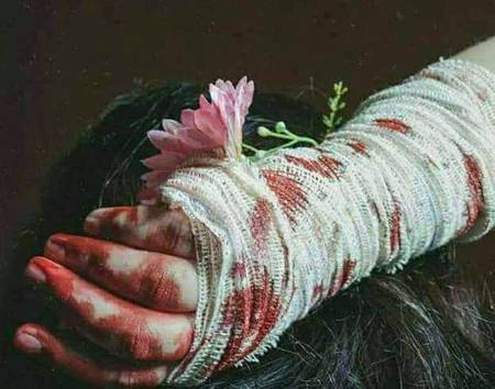 مت کر اتنے گناہ توبہ کی آس پر۔ 
بے اعتبار سی زندگی ہے نا جانے کب موت آجائے