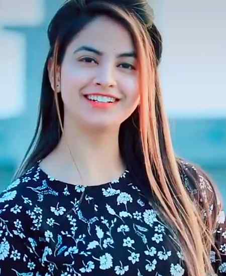 Sana Khan Khan