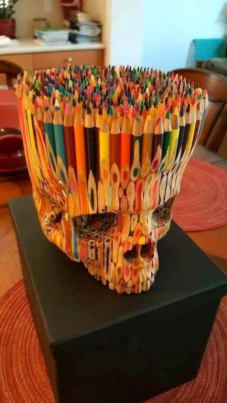 Amazing colour pencils sculpture