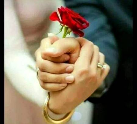 سنو___!😌😍
میں بازار جا رہا ہوں
کیا لاؤں تمہارے لئے__❤