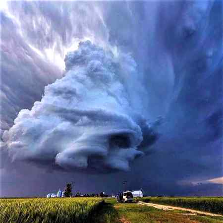 Unbelievable best shot  of storm...