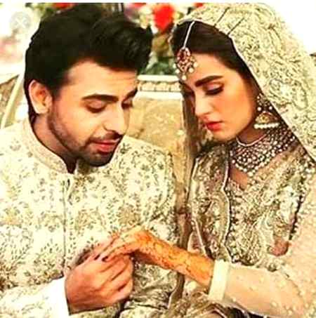 Tumari muskrahat se meri tbyt thk ho jati h. .😍😘😍😘.. btau ishk krty ho ya ilaj. .😍😘😍