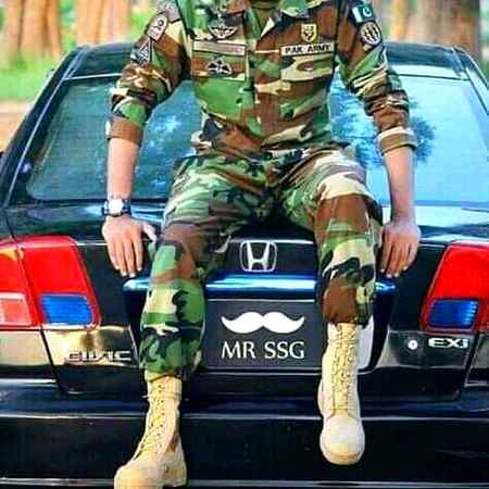 رونے کو ہم بھی رو لیں 
مگر ڈر سا لگتا ہے


کہیں پھر کوئی ہمدرد بن کے
درد نہ دے جائے...�