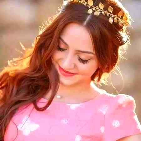 کسی طرح کی غلط فہمیوں میں مت آنا 

 میں عادتاً بھی محبت سے پیش آتا ہوں