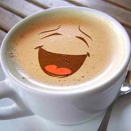 دے کر نام تجھ کو چائے کا☕☕
جى کرتا ہے اپنے اندر اتار لوں تم کو❤😍