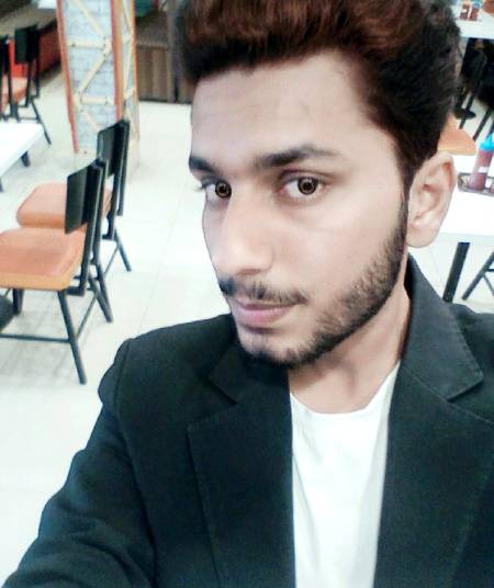 ﺍﮎ ﺑﺎﺭ ﻣﺠﮭﮯ ﭼﺎﮨﻨﮯ ﮐﺎ ﺳﻮﭺ ﮐﺮ ﺩﯾﮑﮫ ﺗﻮ ﺳﮩﯽ
🤗🤗ﺳﺎﺭﯼ ﺩﻧﯿﺎ ۔۔ ﮐﻮ ﺍﺟﻨﺒﯽ ﻧﮧ ﮐﺮ ﺩﻭﮞ ﺗﻮ ﮐﮩﻨﺎ