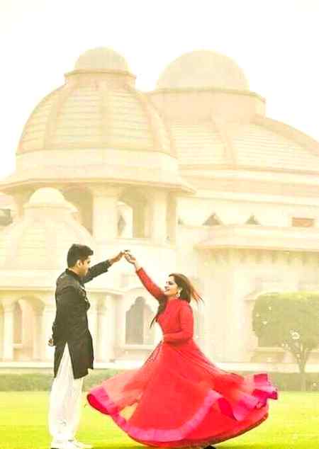 Mughal sharni ghoomo like that girl 😜😜😜😜👏