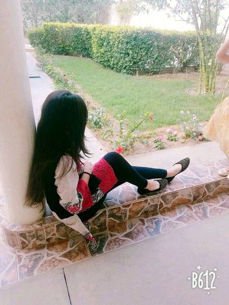 Hum ko Khushi Mili bhi to Kahan Rakhein gy HumAnkhon mein Hasratein Hain or Dil mein Kesi ka Gum..Um e Hani Rajpoot