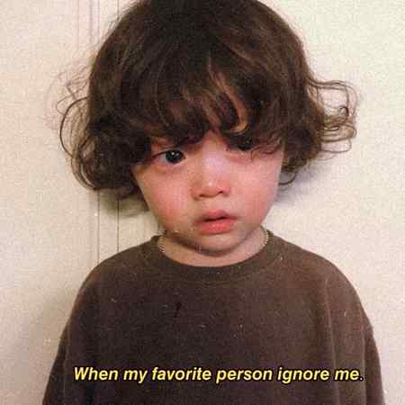 Tum sy milny ke hasrat dill ma lykar 😥 hum bachpan syy jee rahy hy 😔 (Dimple ❣️ Moon)