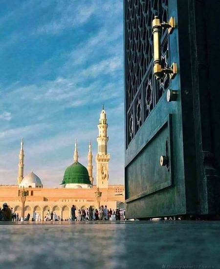 دل میں ہو یاد تیری گوشۂ تنہائی ہو
پھر تو خلوت میں عجب انجمن آرائی ہو 🌺
صلی اللہ علیہ والہ وسلم❤