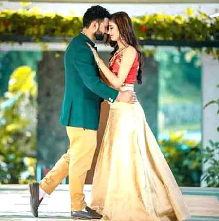 Bt bs itni c h k agr koi tumary badly Sara jhan bh de. ..😍😍😘...to ma sb ko thukra kr tumy mangu gi. ..😍😘💑