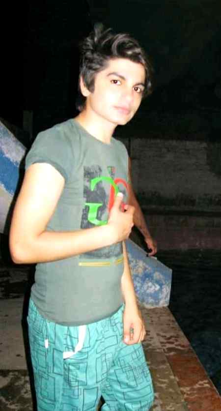 😋😋Tera Sraf Dmagh Khraab Hn ..Me Banda E Khrab hu😜