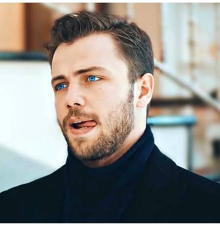 My favorite Turkish actor Tolga Sarıtaş 💞💞💞