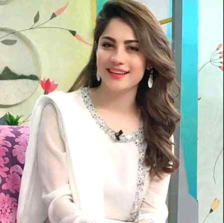 Cute Neelam Muneer 😍😍