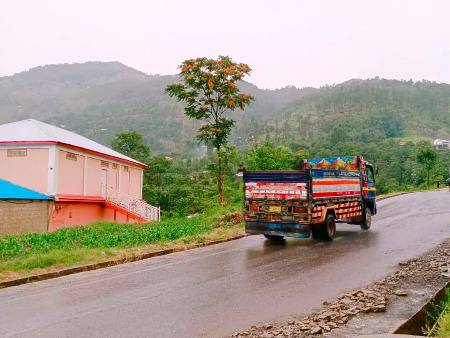 Barish Ka khobsort manazar sarde ki lihar door gye