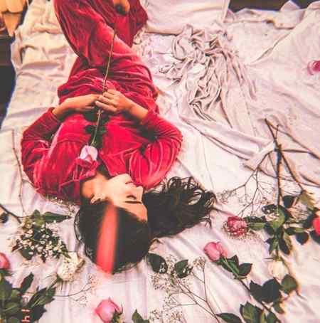 کچھ اس طرح میرے دل کی دنیا اجڑی فراز ⁦✌️⁩⁦✌️
اس نے اپنا بنا کے اپنا کہنا ہی چھوڑ دیا 😇😇⁦✌️