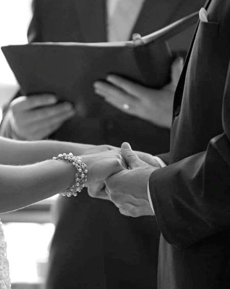 *-" اگر آپ نے مجھے لاکھوں میں چنا ہے تو وعدہ_ہے_میرا"--❤👉
*آپ کو کروڑوں کی بھیڑ میں بھی کھونے_نہیں_دوں گی. اااا"‐-