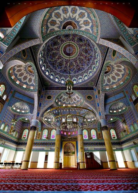 Interior of Sukh Chain Mavi Masjid Lahore