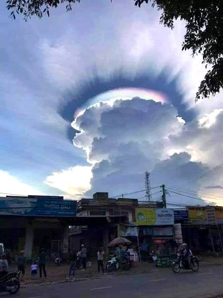 Phenomenon of clouds!