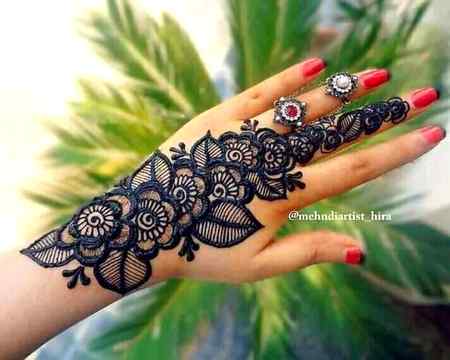 Tery naam ki mehndi laga Kar βΉοΈ hum Roz tumhary aney ka intezar krty Hy π