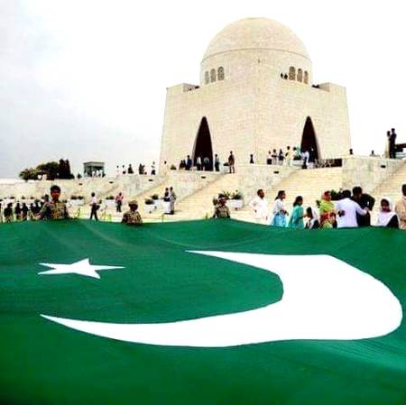 خود مٹی میں مل جائیں گے ۔۔۔۔۔🇵🇰

پر تجھ پر مٹی نہیں لگنے 

دیں گے  انشاءلله ۔۔۔۔۔