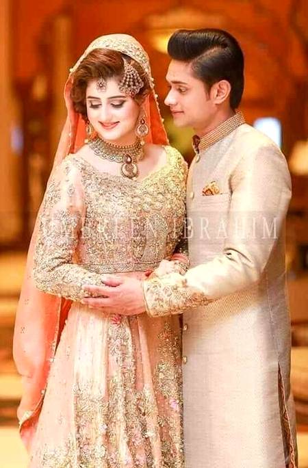آنكھوں ميں ميرى ٹھہرو يا دل ميں اتر جاؤ..❤
گھر دونوں تمہارے ہيں تم چاہے جدھر جاؤ..❤