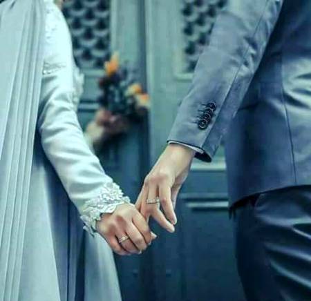 ﮨﻢ ﮐﺴﯽ ﺩﺭ ﭘﮧ ﭨﮑﮯ،ﺍﻭﺭ ﻧﮧ ﮐﮩﯿﮟ ﺩﺳﺘﮏ ﺩﯼ
ﺳﯿﻨﮑﮍﻭﮞ ﺩﺭ ﺗﮭﮯ ﻣﯿﺮﯼ ﺟﺎﮞ،ﺗﯿﺮﮮ ﺩﺭ ﺳﮯ ﭘﮩﻠﮯ