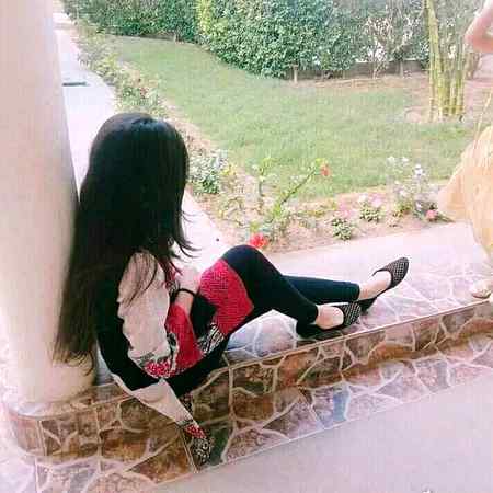 کرتا ہوں تو دل کھول کے کرتا ہوں محبت 
یہ کام مجھے ۔۔۔۔۔ حسب ضرورت نہیں آتا