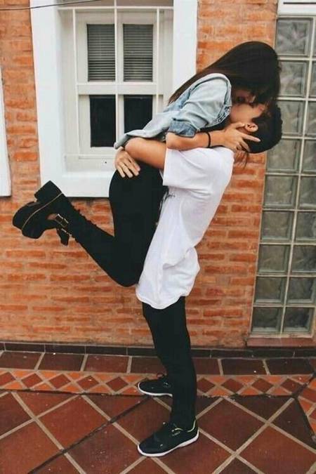 Dil Ki Dharkan Ban Kar Dil Mein Rahoge Tum,
Jab Tak Saans Hai Mere Sath Rahoge Tum😚