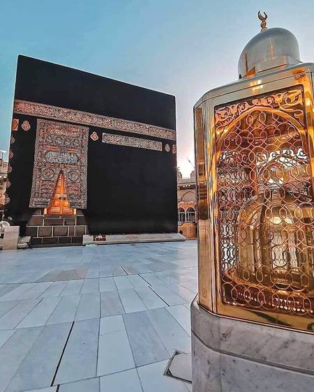 Beautiful view of the Ka’bah.
O Allah Subhanahu wa ta'ala, grant us the opportunity to perform Umrah & Hajj soon.🕋🤲