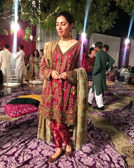 Beautiful maira Khan..