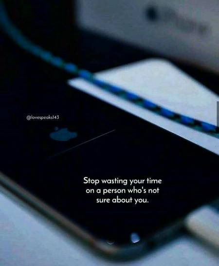 Jnab un pr apna wqt sarf krn jo important hain ap ka apna hain un pr nhi jin ka pta he nhi ka ap ko psnd krta hain ya sirf wahm ha☺😊