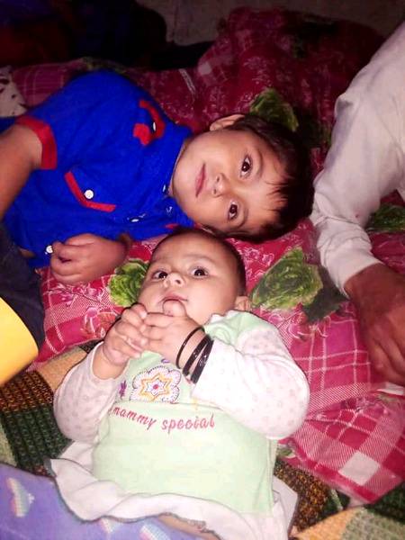 Brafi Tera bhateeja or Bhaeteeji cute hai na😘😘😘🥰🥰🥰😍😍😍💞💞💞💞