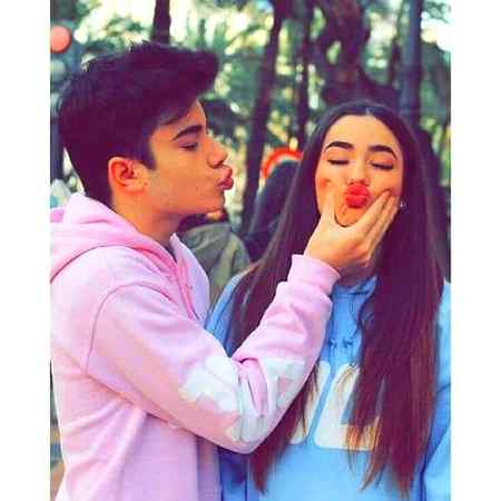 میں تمھارے لیۓ سب سے
خاص اور سب سے زیادہ اہم
رہنا چاہتا  ہوں ہمیشہ❤️💞