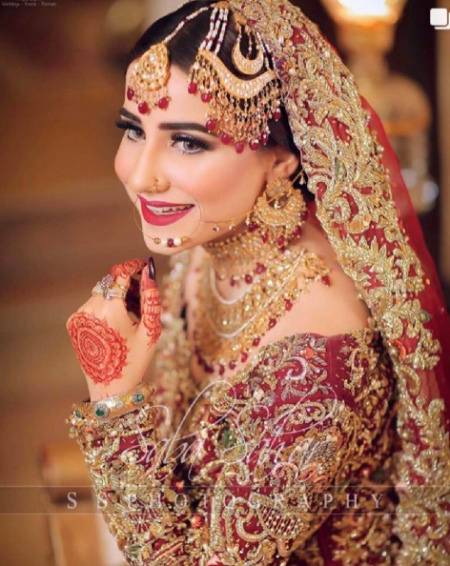 SANIYA SHAMSAD BRIDAL LOOK