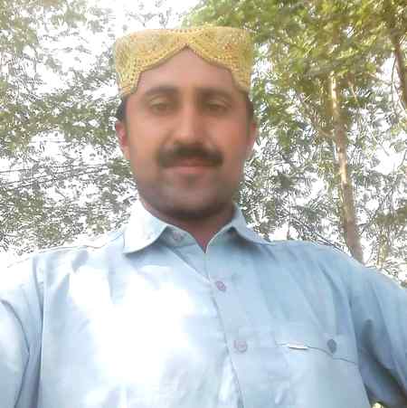 دوستی سمیٹ لیتی ہےزمانے بھر کےرنج وغم😎سنا ہے یار اچھے ہوں تو کانٹے بھی نہیں چھبتے❤
