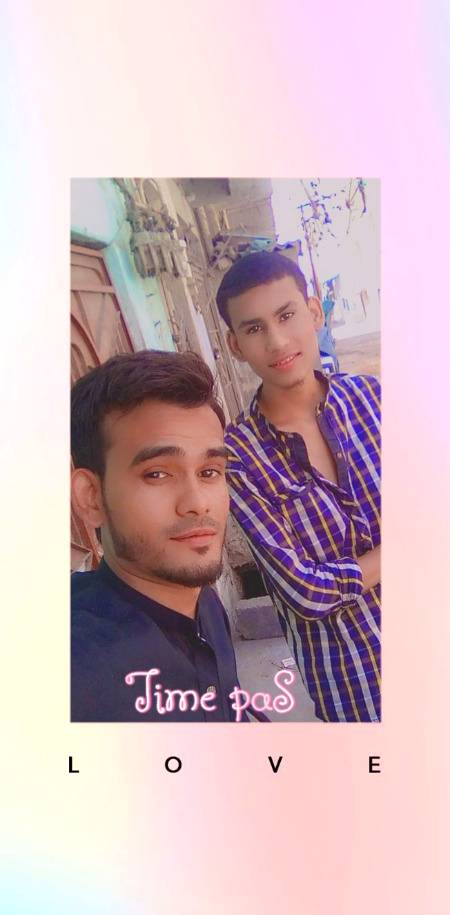 ان کا کہنا ہے کہ پھر مر کر دکھا یا جائے
ابھی کچھ لوگ تماشے میں نئے آ ئے ہیں۔