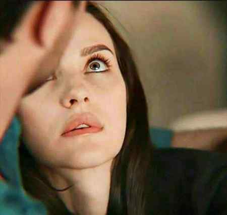 وحدتِ عشق کا تقاضہ ہے😘😘💝
ہر نظارے میں تو نظر آۓ ❤️💝😍