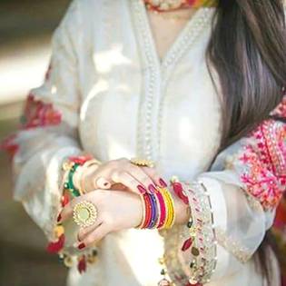 ⁦ヽ(*ﾟｰﾟ*)ﾉ⁩  عید آ گئی