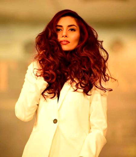 Zara is from Lahore, Pakistan and hails from the country's top arts and cultural family.  She is a top model in Lahore, and has been featured on dozens of magazine covers before she turned 20. Zara has appeared as a model and actress in numerous advertising campaigns and videos for preeminent multinational companies.