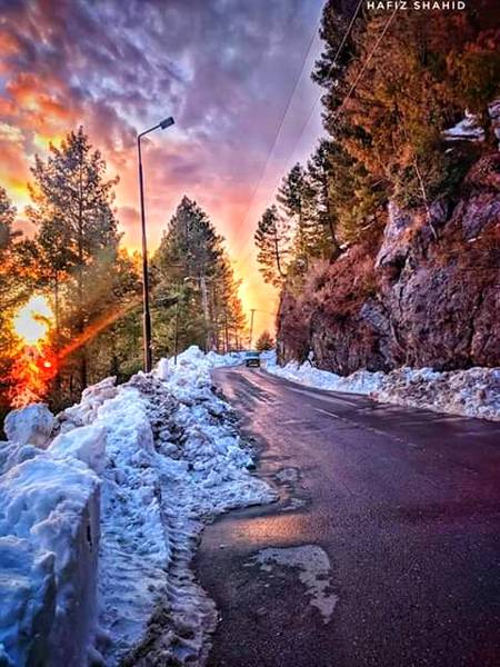 Snowy Evening at Murree...❤❤❤