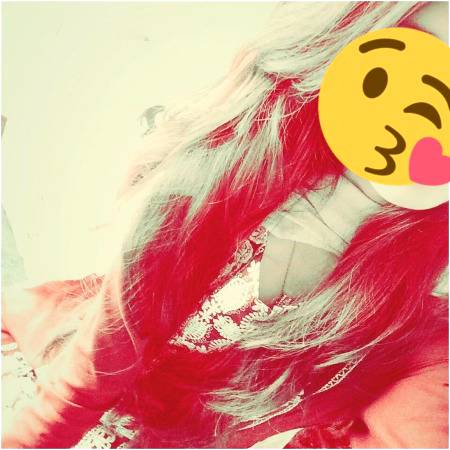 دھڑکنیں بڑھ رہی ہیں وہ قریب آ رہا ہے
خوش نصیبی بن کر میرا وہ نصیب آ رہا ہے