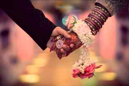 آنکھیں کھلی تو جاگ اٹھیں حسرتیں تمام🍁🍁 🔥🔥
اسکو بھی کھو دیا جسے پایا تھا خواب میں 🍂🍂🍂🔥