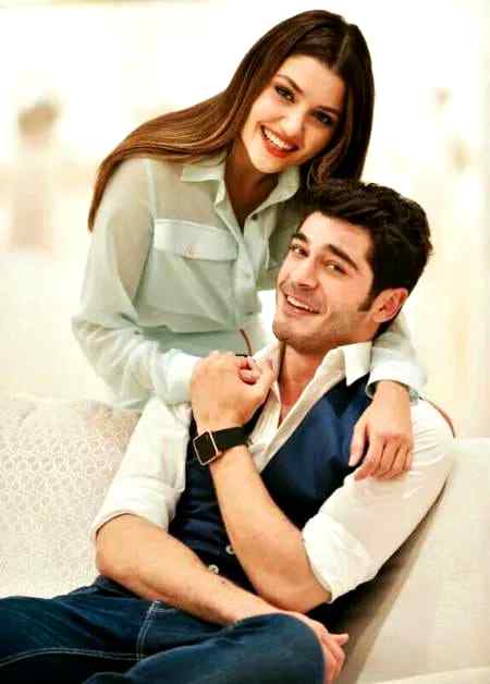 لبوں کی نرمی زلفوں کا سایہ بھی نہیں دیتی وہ دل میں رہتی ہے کرایہ بھی نہیں دیتی