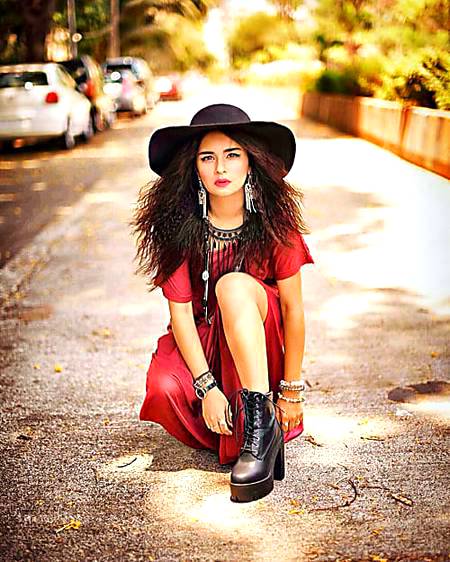 Avneet Kaur!